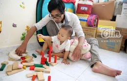 Ông bố đơn thân xin từng giọt sữa mẹ về nuôi con