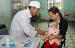 Bình Định thiếu vaccine Quinvaxem tiêm phòng cho trẻ