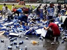 Phạt tù hai đối tượng tham gia vụ "hôi bia" tại tỉnh Đồng Nai