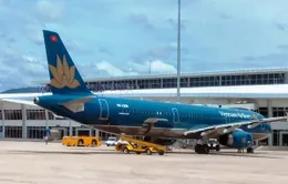 Nhiều chuyến bay của Vietnam Airlines bị ảnh hưởng vì bão Rammasun