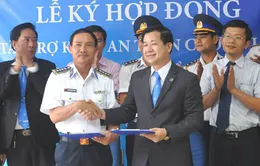 Tài trợ kính cường lực cho tàu Cảnh sát Biển Việt Nam
