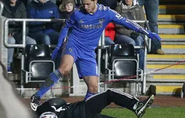Hazard gây chuyện, Chelsea lãnh đủ