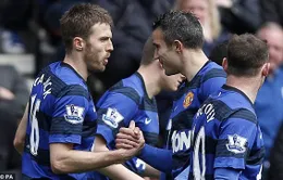 Stoke 0-2 Man Utd: Trước ngưỡng cửa thiên đường
