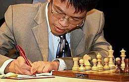 Quang Liêm đánh bại kỳ thủ số 1 nước Nga