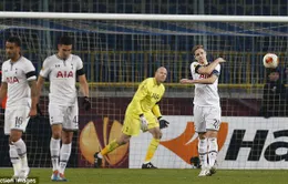 Europa League 21/2: Khách át chủ
