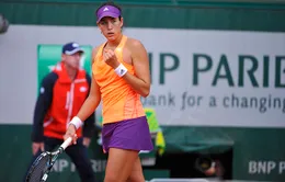 Tay vợt gây sốc khi hạ Serena ở vòng 2 Roland Garros mạnh về đánh đôi