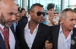 Chấp nhận lương "bèo", Ashley Cole rời Chelsea tới AS Roma