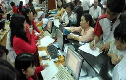 Tiền mặt tăng đột biến dịp cuối năm