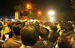 Khi chốn linh thiêng thành nơi mua thánh, bán thần