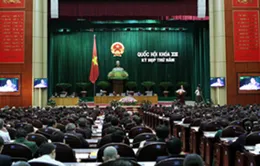 Quốc hội thảo luận về kinh tế xã hội   