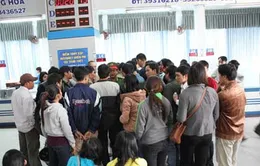 Có vé không được lên tàu: Hành khách náo loạn Ga Sài Gòn  