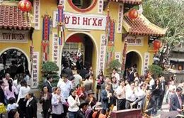 Lễ chùa đầu năm - phần không thể thiếu của Tết Việt  