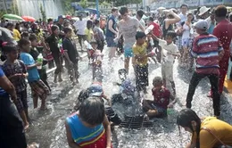 Tưng bừng Lễ hội té nước tại Myanmar