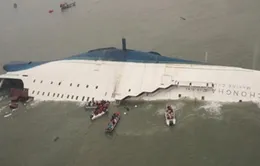 Hải quân Hàn Quốc hơn 10 lần tìm cách vào khoang trong của tàu chìm Sewol