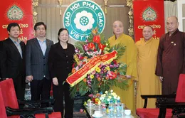 Đồng chí Hà Thị Khiết chúc mừng Hội đồng Trị sự GHPG Việt Nam
