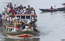 Bangladesh: Lật phà chở 200 hành khách