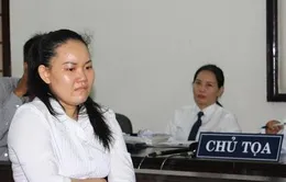 18 năm tù cho bảo mẫu đạp chết bé 18 tháng tuổi