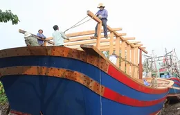 Ký kết tín dụng 150 tỷ đồng hỗ trợ ngư dân đóng tàu vỏ sắt 