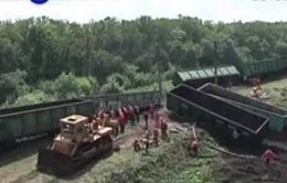 Tàu Nga trật khỏi đường ray ở miền Đông Ukraine