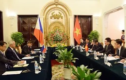 Ngoại trưởng Philippines chỉ trích hành động của Trung Quốc