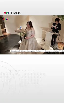 Cô gái Nhật Bản bước vào lễ đường cùng A.I