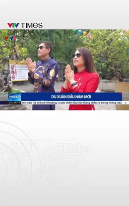 Du xuân đầu năm mới