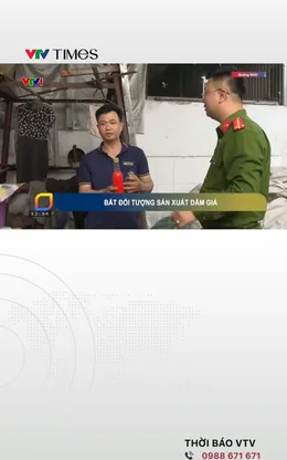 Khởi tố hai mẹ con sản xuất dấm giả từ axit pha nước lã