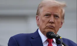 Ông Trump nói Chủ tịch Fed là "kẻ ngốc"