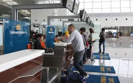 Giá vé TPHCM – Hà Nội dịp Tết hạ nhiệt, nhiều chặng khác vẫn khan hiếm