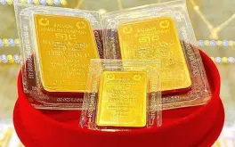 Giá vàng điều chỉnh nhẹ sau khi lập đỉnh lịch sử, vẫn tăng mạnh so với đầu năm