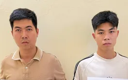 Tạm giữ hai anh em hành hung chủ quán cắt tóc trước mặt con nhỏ ở Hà Nội