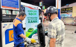 Giá xăng giảm mạnh, xăng E5 xuống dưới 20.000 đồng/lít từ chiều 2/7