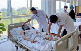 Hồi sinh sự sống cho người đàn ông bị lũ cuốn trôi, vùi lấp