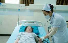 Cứu sống bệnh nhân nguy kịch do tắc toàn bộ động mạch chủ bụng và thận