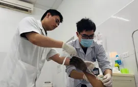 Giữ lại bàn tay cho người đàn ông sau sự cố nghề điện