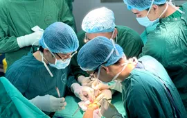 Bảo tồn bàn tay cho bệnh nhân ung thư mô liên kết hiếm gặp