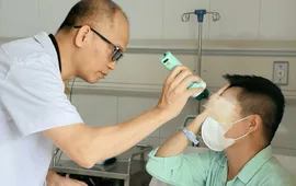 Tiêm filler tại "spa người quen", nam bệnh nhân suýt mù mắt trái