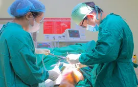 Hậu quả khôn lường từ mũi tiêm “truyền miệng” chữa đau lưng