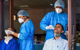 Lý do COVID-19 tăng mạnh tại Ấn Độ và nhiều quốc gia