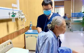 20 phút sinh tử giành lại sự sống cho người bệnh ngừng tuần hoàn