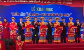 Khai mạc triển lãm "Đà Nẵng - Phát triển và Hội nhập"