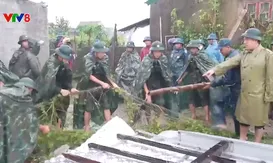 Khắc phục hậu quả lốc xoáy ở Hà Tĩnh