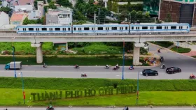Ho Chi Minh City Metro Line 1 serves over 570,000 passengers during Tet peak