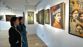 Vietnamese paintings showcased at London Asian Art