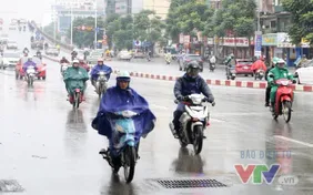 Không khí lạnh gây mưa lớn ở Bắc Bộ, có nơi giảm 10 độ, trời chuyển mát