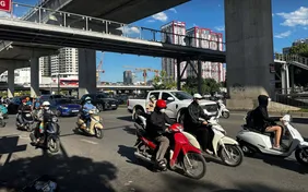 Bắc Bộ và Trung Bộ tiếp tục nắng nóng, chiều tối mưa dông