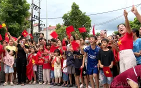 Ngày về vinh quang của đội bóng đá nữ Lục Yên