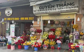 Thị trường hoa 20/10: Từ trăm nghìn đến vài triệu, livestream hút khách