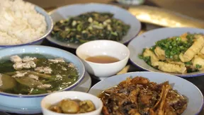Explore Hanoi through its delicious cuisine