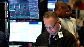 U.S. investors turn cautious amid conflict-driven volatility